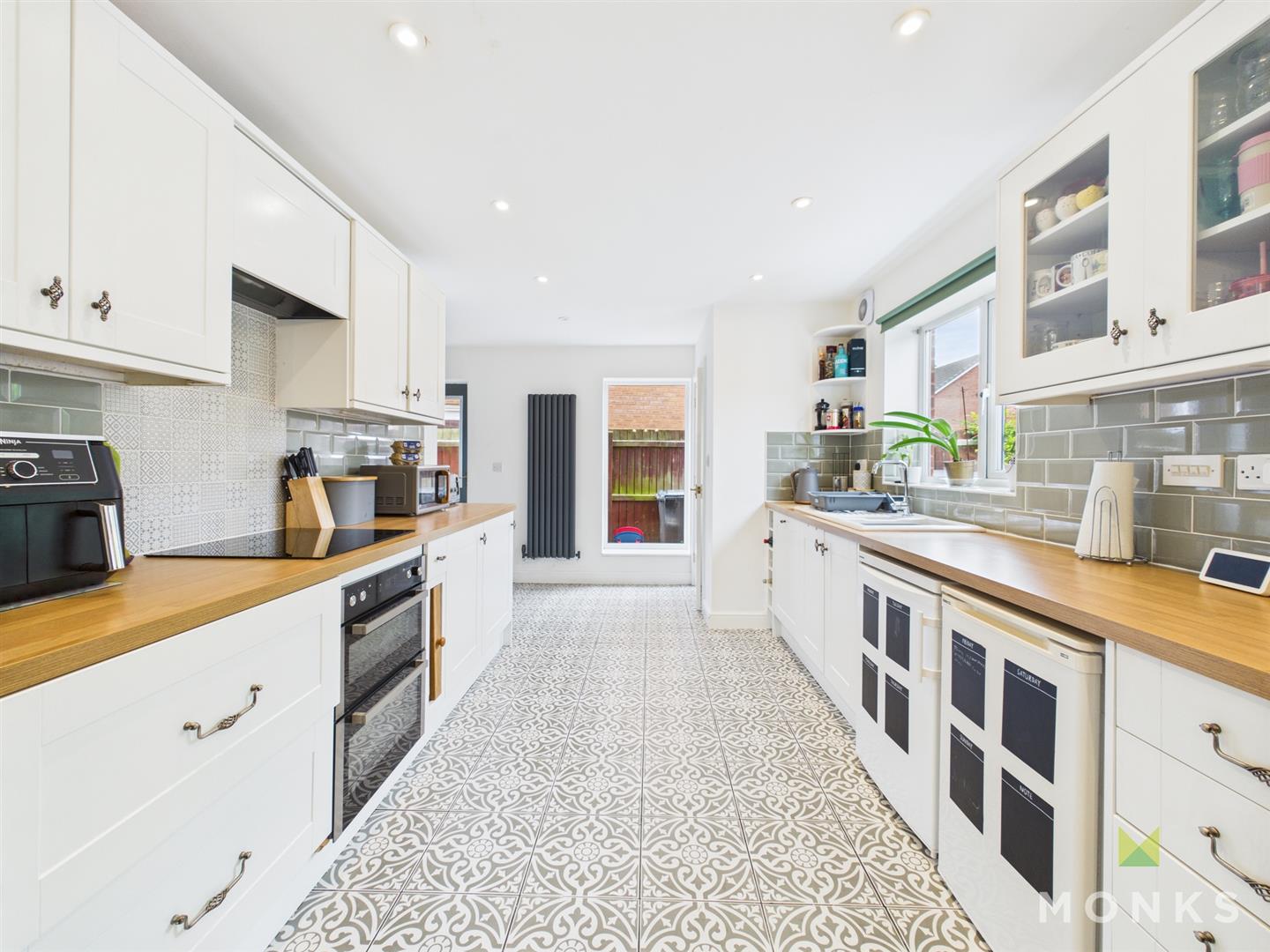 70 Ascot Road, Oswestry, SY11 2RE SSTC